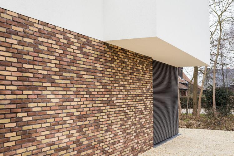 nieuwbouw_woning_dokterspraktijk_poortbekleding_aluminium